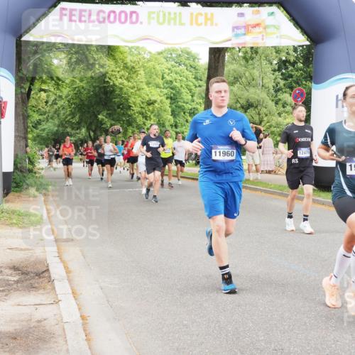 29.06.2025 - hella hamburg halbmarathon MichiJ http://msf.ph/oto/8236483 29.06.2025 10:50:03 Zwischen KM18-KM19 1427, 1464, 2683, 4538, 7243, 9439, 9554, 11960, 12479, 13503, 18999, 19023 meine-sportfotos.de