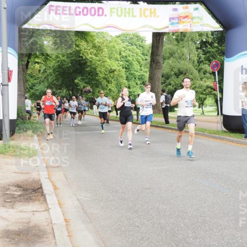 29.06.2025 - hella hamburg halbmarathon MichiJ http://msf.ph/oto/8236503 29.06.2025 10:27:13 Zwischen KM18-KM19 3014, 3530, 13729, 13755, 15965 meine-sportfotos.de