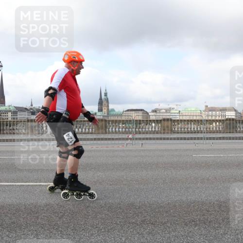 29.06.2025 - hella hamburg halbmarathon Lena Gebhardt http://msf.ph/oto/8236622 29.06.2025 09:02:00 Lombardsbrücke  meine-sportfotos.de