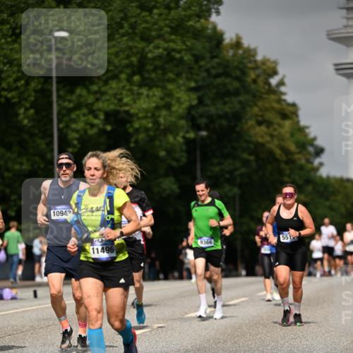 29.06.2025 - hella hamburg halbmarathon Dr. Thomas Lammeyer http://msf.ph/oto/8236713 29.06.2025 10:13:47 Kennedybrücke 1573, 1838, 3921, 5511, 7042, 7187, 7333, 7636, 8219, 9366, 9434, 9674, 9781, 10036, 10943, 11027 meine-sportfotos.de