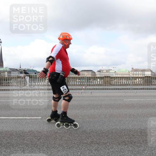 29.06.2025 - hella hamburg halbmarathon Lena Gebhardt http://msf.ph/oto/8236726 29.06.2025 09:02:01 Lombardsbrücke  meine-sportfotos.de