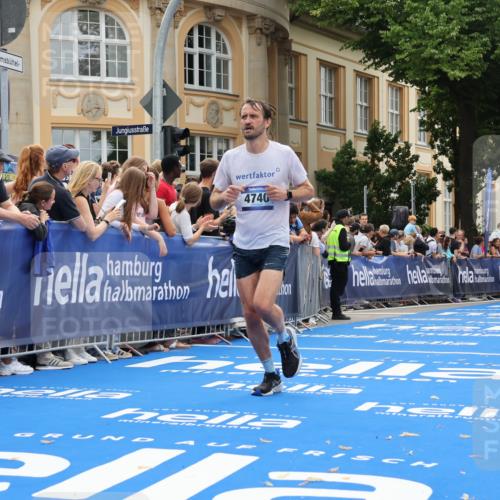 29.06.2025 - hella hamburg halbmarathon Strokosch-Dieckow http://msf.ph/oto/8236756 29.06.2025 10:35:13 Ziel 4740, 4944, 7628, 7867, 11559, 12514, 13798, 14789, 15415, 15773, 17022 meine-sportfotos.de