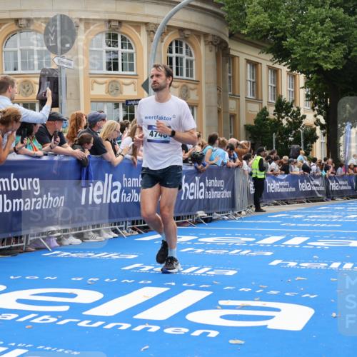 29.06.2025 - hella hamburg halbmarathon Strokosch-Dieckow http://msf.ph/oto/8236803 29.06.2025 10:35:13 Ziel 4740, 4944, 7628, 7867, 11559, 12514, 13798, 14789, 15415, 15773, 17022 meine-sportfotos.de