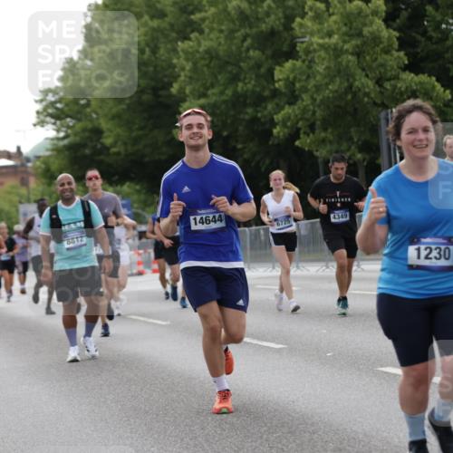 29.06.2025 - hella hamburg halbmarathon Jannik Wohlers http://msf.ph/oto/8237047 29.06.2025 10:28:58 Lombardsbrücke 1230, 1661, 3179, 3311, 4349, 4373, 6285, 6345, 6725, 7449, 8048, 8812, 9714, 10198, 10322, 10641, 10808, 11249, 11792, 11803, 11989, 12404, 12958, 13090, 13382, 14644, 15952, 15955, 16659, 16662, 16673, 16676, 17496, 18298, 18299, 18414 meine-sportfotos.de