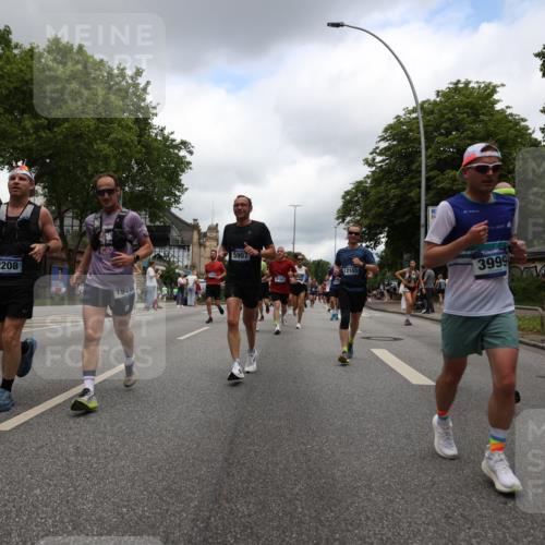 29.06.2025 - hella hamburg halbmarathon Yannick Fuchs http://msf.ph/oto/8237053 29.06.2025 10:47:09 20KM 1061, 1258, 1499, 1683, 1706, 1783, 2074, 2099, 2208, 2346, 2910, 3059, 3334, 3399, 3999, 4065, 4419, 4587, 4635, 5077, 5607, 5907, 6198, 6628, 6897, 7177, 7509, 7864, 8273, 8361, 8587, 8651, 9065, 9163, 9537, 10724, 11217, 11588, 11589, 11604, 11689, 11992, 12155, 12413, 12482, 12490, 12875, 12910, 14323, 15126, 15179, 15430, 15681, 15980, 16467, 16538, 16986, 18249, 18720, 18901, 19208, 19244 meine-sportfotos.de