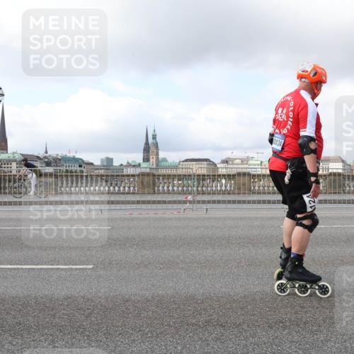 29.06.2025 - hella hamburg halbmarathon Lena Gebhardt http://msf.ph/oto/8237056 29.06.2025 09:02:01 Lombardsbrücke  meine-sportfotos.de