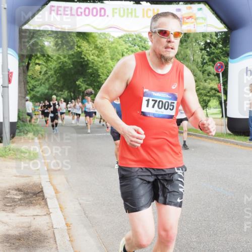 29.06.2025 - hella hamburg halbmarathon MichiJ http://msf.ph/oto/8237099 29.06.2025 10:27:17 Zwischen KM18-KM19 1164, 1615, 2525, 3014, 3530, 13729, 17005 meine-sportfotos.de