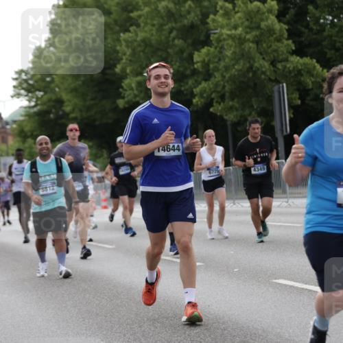 29.06.2025 - hella hamburg halbmarathon Jannik Wohlers http://msf.ph/oto/8237114 29.06.2025 10:28:59 Lombardsbrücke 1230, 1661, 3179, 3311, 4349, 4373, 6285, 6725, 7449, 8812, 9714, 10198, 10322, 10641, 10808, 11249, 11792, 11803, 11989, 12086, 12958, 13090, 13382, 14644, 16659, 16662, 16673, 16676, 17496, 18298, 18299, 18414 meine-sportfotos.de