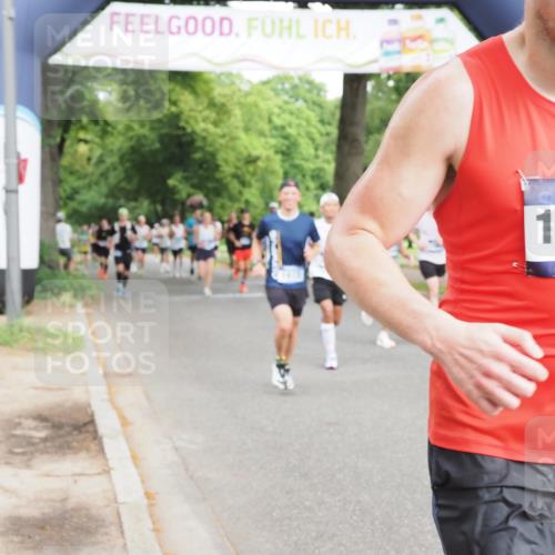 29.06.2025 - hella hamburg halbmarathon MichiJ http://msf.ph/oto/8237165 29.06.2025 10:27:18 Zwischen KM18-KM19 1164, 1615, 2525, 2849, 3014, 3530, 11055, 17005 meine-sportfotos.de
