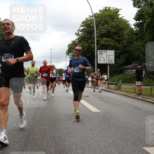 29.06.2025 - hella hamburg halbmarathon Yannick Fuchs http://msf.ph/oto/8237308 29.06.2025 10:47:10 20KM 1061, 1258, 1499, 1683, 1706, 1783, 2074, 2099, 2208, 2346, 2910, 3059, 3334, 3399, 3999, 4065, 4419, 4587, 4635, 5077, 5607, 5907, 6198, 6628, 6897, 7177, 7509, 7864, 8273, 8361, 8390, 8651, 9065, 9163, 9537, 10724, 10895, 11217, 11588, 11589, 11604, 11689, 11992, 12155, 12413, 12482, 12490, 12875, 12910, 14323, 15126, 15179, 15430, 15681, 15980, 16467, 16538, 16986, 18249, 18590, 18720, 18901, 19208, 19244 meine-sportfotos.de