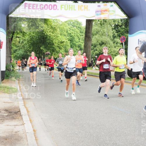 29.06.2025 - hella hamburg halbmarathon MichiJ http://msf.ph/oto/8237340 29.06.2025 10:50:07 Zwischen KM18-KM19 1427, 7243, 9306, 11180, 11527, 11960, 12479, 13958, 14917, 15908, 17532, 19023 meine-sportfotos.de