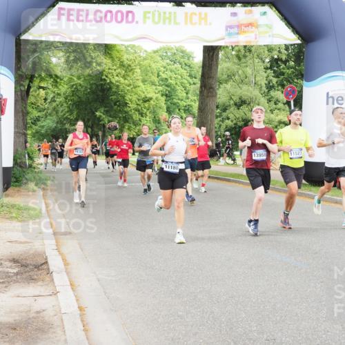 29.06.2025 - hella hamburg halbmarathon MichiJ http://msf.ph/oto/8237389 29.06.2025 10:50:07 Zwischen KM18-KM19 1427, 7243, 9306, 11180, 11527, 11960, 12479, 13958, 14917, 15908, 17532, 19023 meine-sportfotos.de