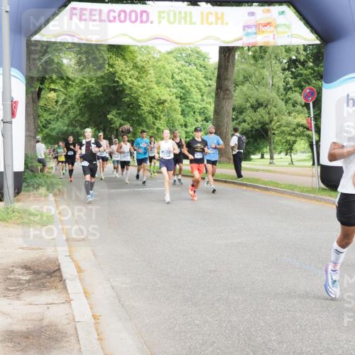 29.06.2025 - hella hamburg halbmarathon MichiJ http://msf.ph/oto/8237490 29.06.2025 10:27:19 Zwischen KM18-KM19 1164, 1615, 2525, 2849, 3014, 3530, 11055, 11379, 17005 meine-sportfotos.de