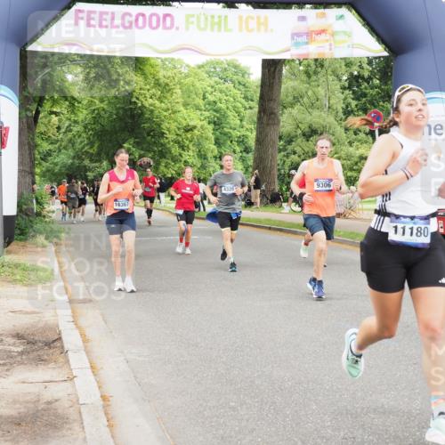 29.06.2025 - hella hamburg halbmarathon MichiJ http://msf.ph/oto/8237564 29.06.2025 10:50:09 Zwischen KM18-KM19 4328, 7243, 9306, 11180, 11527, 11960, 12316, 12479, 13958, 14917, 15908, 16367, 17532 meine-sportfotos.de