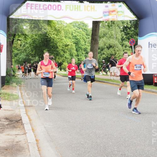 29.06.2025 - hella hamburg halbmarathon MichiJ http://msf.ph/oto/8237750 29.06.2025 10:50:09 Zwischen KM18-KM19 4328, 7243, 9306, 11180, 11527, 11960, 12316, 12479, 13958, 14917, 15908, 16367, 17532 meine-sportfotos.de