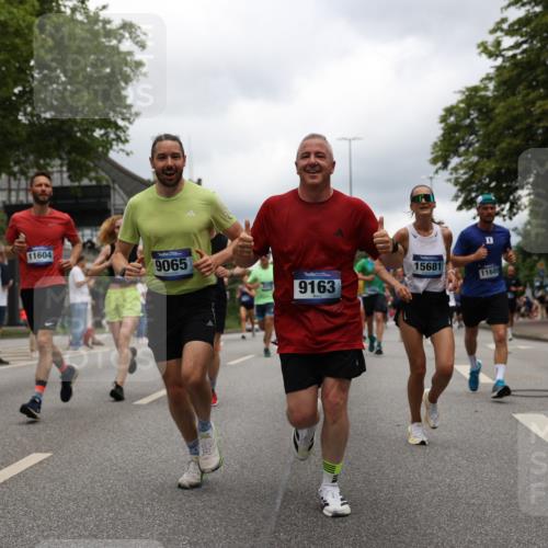 29.06.2025 - hella hamburg halbmarathon Yannick Fuchs http://msf.ph/oto/8237777 29.06.2025 10:47:11 20KM 1061, 1258, 1499, 1683, 1706, 1783, 2074, 2082, 2099, 2208, 2346, 2910, 3059, 3334, 3399, 3999, 4065, 4419, 4587, 4635, 5077, 5607, 5907, 6198, 6628, 7177, 7509, 7864, 8273, 8361, 8390, 8651, 9065, 9163, 9537, 10724, 10895, 11217, 11588, 11589, 11604, 11689, 11992, 12155, 12413, 12482, 12490, 12875, 12910, 14323, 15126, 15179, 15430, 15681, 15980, 16467, 16538, 16986, 18249, 18590, 18720, 18901, 19208, 19244 meine-sportfotos.de