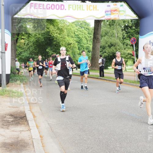 29.06.2025 - hella hamburg halbmarathon MichiJ http://msf.ph/oto/8237808 29.06.2025 10:27:22 Zwischen KM18-KM19 1164, 1615, 2525, 2849, 11049, 11055, 11379, 13514, 14905, 15372, 17005, 18723 meine-sportfotos.de