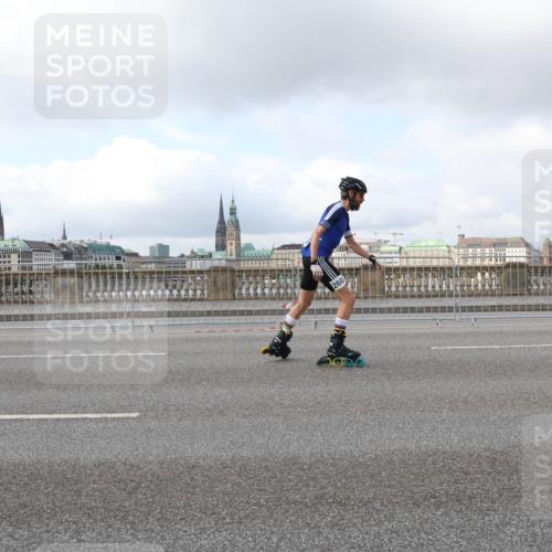 29.06.2025 - hella hamburg halbmarathon Lena Gebhardt http://msf.ph/oto/8237827 29.06.2025 09:02:02 Lombardsbrücke  meine-sportfotos.de