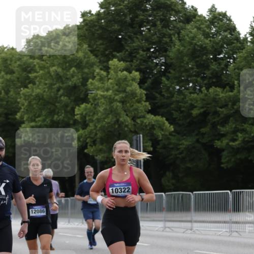 29.06.2025 - hella hamburg halbmarathon Jannik Wohlers http://msf.ph/oto/8237879 29.06.2025 10:29:08 Lombardsbrücke 1063, 1661, 3179, 3311, 3524, 4349, 4395, 6285, 6725, 7517, 7832, 8812, 9714, 10322, 10996, 11249, 11269, 11634, 11792, 11803, 12086, 12216, 13382, 14644, 16306, 16659, 16662, 16676, 17496, 17945, 18298, 18299 meine-sportfotos.de