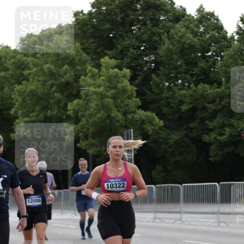 29.06.2025 - hella hamburg halbmarathon Jannik Wohlers http://msf.ph/oto/8237898 29.06.2025 10:29:08 Lombardsbrücke 1063, 1661, 3179, 3311, 3524, 4349, 4395, 6285, 6725, 7517, 7832, 8812, 9714, 10322, 10996, 11249, 11269, 11634, 11792, 11803, 12086, 12216, 13382, 14644, 16306, 16659, 16662, 16676, 17496, 17945, 18298, 18299 meine-sportfotos.de