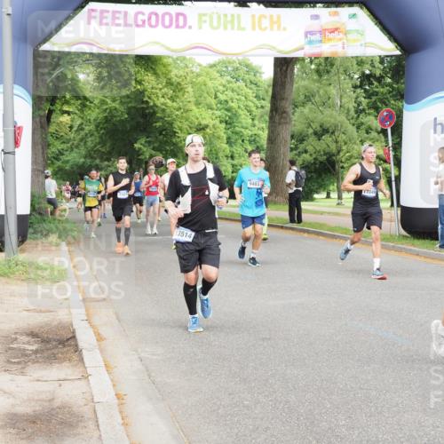 29.06.2025 - hella hamburg halbmarathon MichiJ http://msf.ph/oto/8237913 29.06.2025 10:27:22 Zwischen KM18-KM19 1164, 1615, 2525, 2849, 11049, 11055, 11379, 13514, 14905, 15372, 17005, 18723 meine-sportfotos.de
