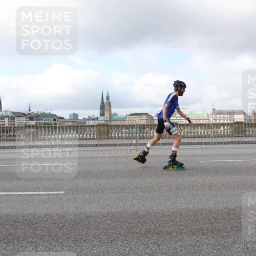 29.06.2025 - hella hamburg halbmarathon Lena Gebhardt http://msf.ph/oto/8237915 29.06.2025 09:02:02 Lombardsbrücke  meine-sportfotos.de