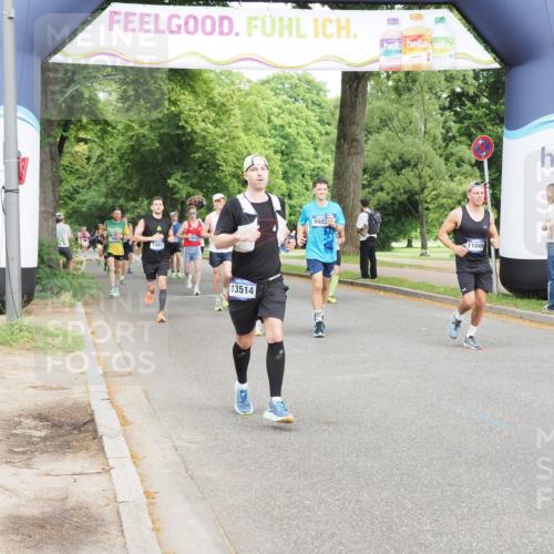 29.06.2025 - hella hamburg halbmarathon MichiJ http://msf.ph/oto/8237951 29.06.2025 10:27:23 Zwischen KM18-KM19 1164, 1615, 2525, 2849, 7981, 11049, 11055, 11379, 13514, 14905, 15372, 17005, 18723 meine-sportfotos.de