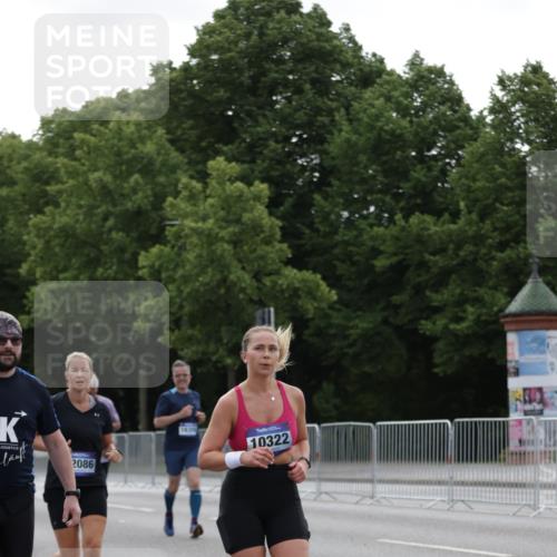 29.06.2025 - hella hamburg halbmarathon Jannik Wohlers http://msf.ph/oto/8237954 29.06.2025 10:29:08 Lombardsbrücke 1063, 1661, 3179, 3311, 3524, 4349, 4395, 6285, 6725, 7517, 7832, 8812, 9714, 10322, 10996, 11249, 11269, 11634, 11792, 11803, 12086, 12216, 13382, 14644, 16306, 16659, 16662, 16676, 17496, 17945, 18298, 18299 meine-sportfotos.de
