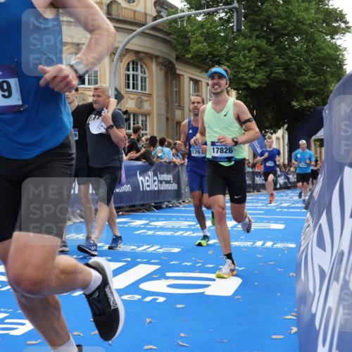 29.06.2025 - hella hamburg halbmarathon Strokosch-Dieckow http://msf.ph/oto/8238004 29.06.2025 10:35:35 Ziel 1344, 4062, 5269, 10384, 12462, 12899, 14841, 16123, 16695, 17612, 17826, 18841, 19022 meine-sportfotos.de