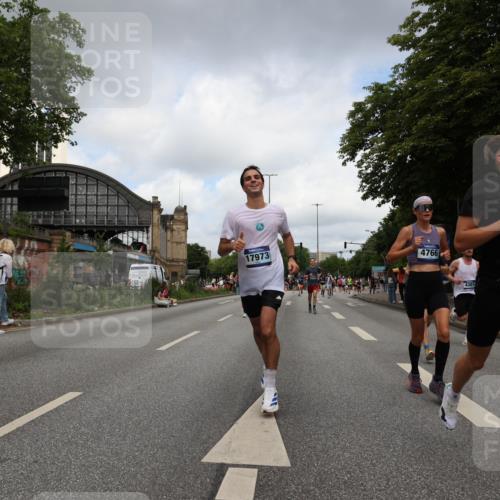 29.06.2025 - hella hamburg halbmarathon Yannick Fuchs http://msf.ph/oto/8238033 29.06.2025 10:34:37 20KM 1358, 1603, 1975, 2573, 2750, 2826, 3626, 4381, 4398, 4766, 4888, 5375, 5409, 5508, 6149, 6152, 6649, 7109, 7495, 7622, 8346, 8467, 8574, 8933, 9294, 11714, 12046, 12091, 13190, 14077, 14699, 15015, 15421, 15813, 15828, 16580, 16761, 17245, 17792, 17916, 17973, 18013, 18979 meine-sportfotos.de