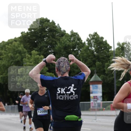 29.06.2025 - hella hamburg halbmarathon Jannik Wohlers http://msf.ph/oto/8238300 29.06.2025 10:29:10 Lombardsbrücke 1063, 1661, 3311, 3524, 4349, 4395, 5350, 6285, 6725, 7517, 7832, 9714, 9937, 10322, 10996, 11249, 11269, 11444, 11634, 12086, 12216, 12227, 13382, 14644, 16306, 16659, 16662, 17496, 17945, 18298, 18299 meine-sportfotos.de