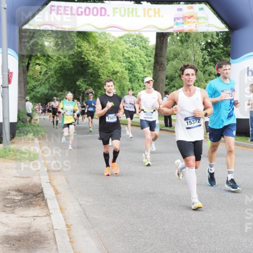 29.06.2025 - hella hamburg halbmarathon MichiJ http://msf.ph/oto/8238321 29.06.2025 10:27:24 Zwischen KM18-KM19 1615, 2525, 2849, 3431, 7981, 9403, 11049, 11055, 11281, 11379, 13514, 14905, 15372, 17005, 18723 meine-sportfotos.de