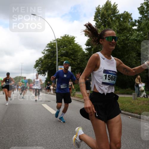 29.06.2025 - hella hamburg halbmarathon Yannick Fuchs http://msf.ph/oto/8238377 29.06.2025 10:47:13 20KM 1061, 1258, 1499, 1683, 1706, 1783, 2074, 2082, 2099, 2208, 2346, 2910, 3059, 3208, 3209, 3334, 3999, 4065, 4419, 4635, 4770, 5077, 5907, 6198, 6628, 7177, 7509, 7864, 8273, 8361, 8390, 8651, 9065, 9163, 9537, 10549, 10724, 10895, 11217, 11588, 11589, 11604, 11689, 11992, 12155, 12413, 12490, 12875, 12910, 13289, 14323, 15061, 15126, 15179, 15430, 15497, 15681, 15980, 16467, 16538, 16986, 18249, 18590, 18720, 18901, 19208, 19244 meine-sportfotos.de