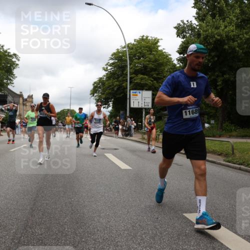 29.06.2025 - hella hamburg halbmarathon Yannick Fuchs http://msf.ph/oto/8238422 29.06.2025 10:47:13 20KM 1061, 1258, 1499, 1683, 1706, 1783, 2074, 2082, 2099, 2208, 2346, 2910, 3059, 3208, 3209, 3334, 3999, 4065, 4419, 4635, 4770, 5077, 5907, 6198, 6628, 7177, 7509, 7864, 8273, 8361, 8390, 8651, 9065, 9163, 9537, 10549, 10724, 10895, 11217, 11588, 11589, 11604, 11689, 11992, 12155, 12413, 12490, 12875, 12910, 13289, 14323, 15061, 15126, 15179, 15430, 15497, 15681, 15980, 16467, 16538, 16986, 18249, 18590, 18720, 18901, 19208, 19244 meine-sportfotos.de