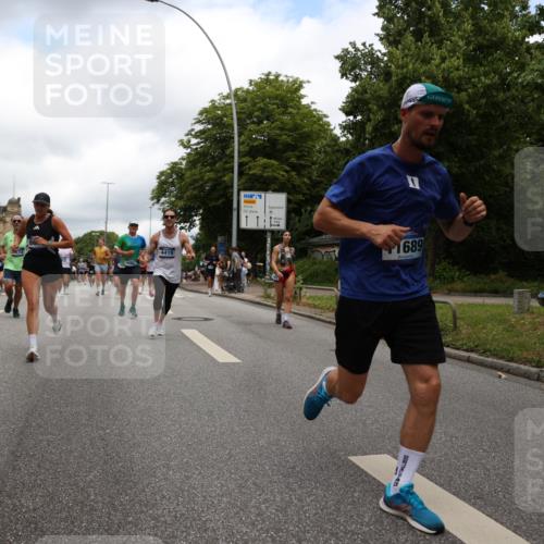 29.06.2025 - hella hamburg halbmarathon Yannick Fuchs http://msf.ph/oto/8238435 29.06.2025 10:47:13 20KM 1061, 1258, 1499, 1683, 1706, 1783, 2074, 2082, 2099, 2208, 2346, 2910, 3059, 3208, 3209, 3334, 3999, 4065, 4419, 4635, 4770, 5077, 5907, 6198, 6628, 7177, 7509, 7864, 8273, 8361, 8390, 8651, 9065, 9163, 9537, 10549, 10724, 10895, 11217, 11588, 11589, 11604, 11689, 11992, 12155, 12413, 12490, 12875, 12910, 13289, 14323, 15061, 15126, 15179, 15430, 15497, 15681, 15980, 16467, 16538, 16986, 18249, 18590, 18720, 18901, 19208, 19244 meine-sportfotos.de