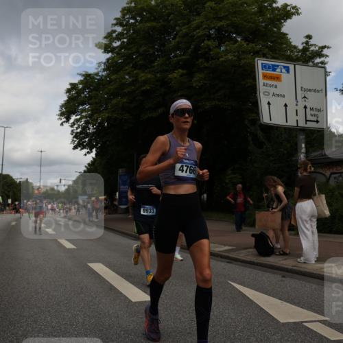 29.06.2025 - hella hamburg halbmarathon Yannick Fuchs http://msf.ph/oto/8238446 29.06.2025 10:34:38 20KM 1358, 1603, 1975, 2573, 2750, 2826, 3626, 4381, 4766, 4888, 5375, 5409, 5508, 5803, 6149, 6152, 6649, 7109, 7495, 7622, 8346, 8467, 8574, 8933, 9294, 10900, 11714, 11731, 12046, 12091, 12865, 13190, 14077, 14699, 15015, 15421, 15813, 15828, 16580, 16761, 17245, 17973, 18013, 18979 meine-sportfotos.de