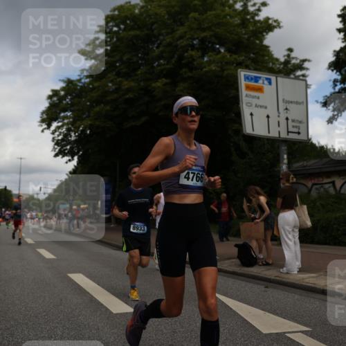 29.06.2025 - hella hamburg halbmarathon Yannick Fuchs http://msf.ph/oto/8238491 29.06.2025 10:34:38 20KM 1358, 1603, 1975, 2573, 2750, 2826, 3626, 4381, 4766, 4888, 5375, 5409, 5508, 5803, 6149, 6152, 6649, 7109, 7495, 7622, 8346, 8467, 8574, 8933, 9294, 10900, 11714, 11731, 12046, 12091, 12865, 13190, 14077, 14699, 15015, 15421, 15813, 15828, 16580, 16761, 17245, 17973, 18013, 18979 meine-sportfotos.de
