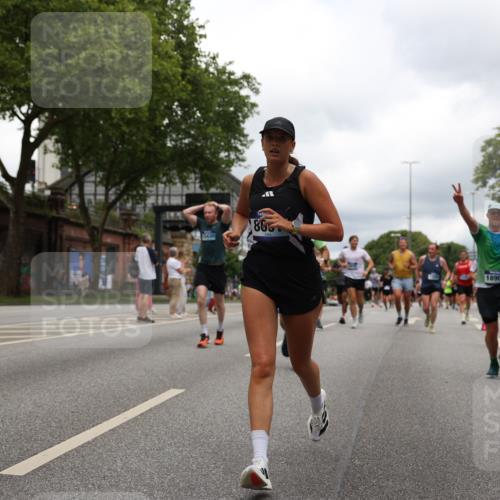29.06.2025 - hella hamburg halbmarathon Yannick Fuchs http://msf.ph/oto/8238549 29.06.2025 10:47:14 20KM 1061, 1258, 1499, 1683, 1706, 1783, 2074, 2082, 2099, 2208, 2346, 2910, 3059, 3208, 3209, 3334, 3999, 4065, 4419, 4635, 4770, 5077, 5907, 6198, 6628, 7177, 7509, 7864, 8273, 8361, 8390, 8651, 9065, 9142, 9163, 9537, 10549, 10724, 10895, 11217, 11588, 11589, 11604, 11689, 11992, 12155, 12413, 12490, 12875, 12910, 13289, 14323, 15061, 15126, 15179, 15430, 15497, 15681, 15980, 16467, 16538, 16986, 18249, 18590, 18720, 18901, 19208, 19244 meine-sportfotos.de