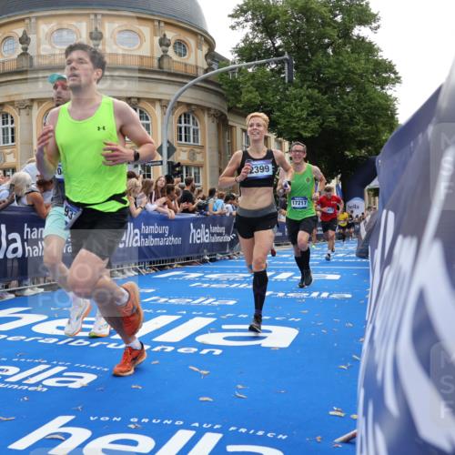 29.06.2025 - hella hamburg halbmarathon Strokosch-Dieckow http://msf.ph/oto/8238604 29.06.2025 10:36:05 Ziel 2399, 2774, 6032, 6990, 9313, 10477, 12168, 12447, 12488, 13419, 14601, 14875, 15115, 17078, 17217, 17329, 17691, 18156, 18259, 18600 meine-sportfotos.de