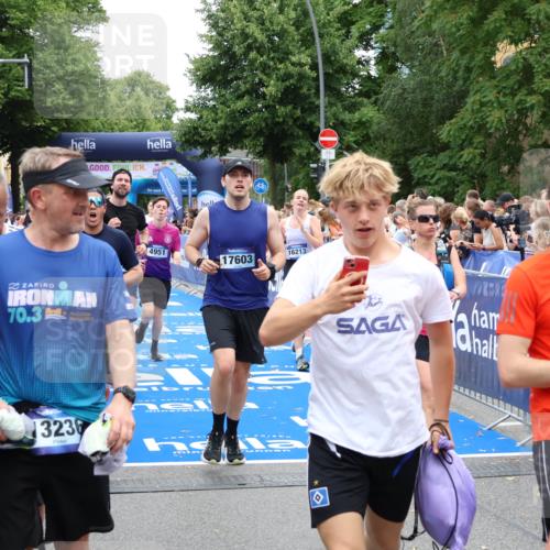 29.06.2025 - hella hamburg halbmarathon Zöllner http://msf.ph/oto/8238631 29.06.2025 10:55:32 Ziel 1130, 2252, 2771, 4951, 5319, 6591, 6938, 11554, 12544, 12584, 13234, 13267, 14036, 14592, 16213, 16334, 16609, 17603, 17940 meine-sportfotos.de