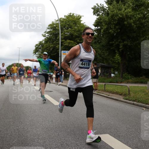 29.06.2025 - hella hamburg halbmarathon Yannick Fuchs http://msf.ph/oto/8238634 29.06.2025 10:47:15 20KM 1061, 1258, 1499, 1706, 1783, 2074, 2082, 2099, 2208, 2346, 2910, 3059, 3208, 3209, 3334, 3999, 4065, 4419, 4635, 4770, 5077, 5907, 6198, 6628, 6877, 7177, 7509, 7864, 8273, 8361, 8390, 8651, 9065, 9142, 9163, 9537, 10549, 10724, 10895, 11217, 11588, 11589, 11604, 11689, 11992, 12155, 12413, 12490, 12875, 12910, 13289, 14323, 15061, 15126, 15179, 15430, 15497, 15681, 15980, 16467, 16538, 16986, 18134, 18249, 18590, 18720, 18901, 19208, 19244 meine-sportfotos.de
