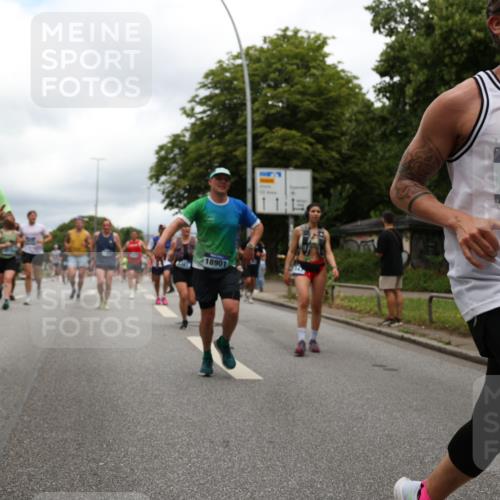 29.06.2025 - hella hamburg halbmarathon Yannick Fuchs http://msf.ph/oto/8238698 29.06.2025 10:47:15 20KM 1061, 1258, 1499, 1706, 1783, 2074, 2082, 2099, 2208, 2346, 2910, 3059, 3208, 3209, 3334, 3999, 4065, 4419, 4635, 4770, 5077, 5907, 6198, 6628, 6877, 7177, 7509, 7864, 8273, 8361, 8390, 8651, 9065, 9142, 9163, 9537, 10549, 10724, 10895, 11217, 11588, 11589, 11604, 11689, 11992, 12155, 12413, 12490, 12875, 12910, 13289, 14323, 15061, 15126, 15179, 15430, 15497, 15681, 15980, 16467, 16538, 16986, 18134, 18249, 18590, 18720, 18901, 19208, 19244 meine-sportfotos.de