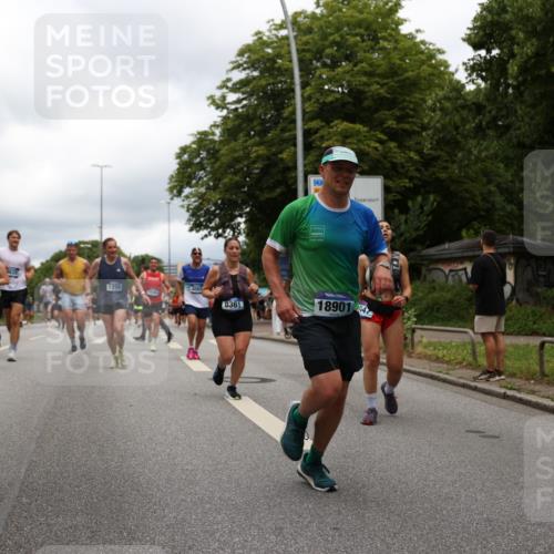 29.06.2025 - hella hamburg halbmarathon Yannick Fuchs http://msf.ph/oto/8238796 29.06.2025 10:47:15 20KM 1061, 1258, 1499, 1706, 1783, 2074, 2082, 2099, 2208, 2346, 2910, 3059, 3208, 3209, 3334, 3999, 4065, 4419, 4635, 4770, 5077, 5907, 6198, 6628, 6877, 7177, 7509, 7864, 8273, 8361, 8390, 8651, 9065, 9142, 9163, 9537, 10549, 10724, 10895, 11217, 11588, 11589, 11604, 11689, 11992, 12155, 12413, 12490, 12875, 12910, 13289, 14323, 15061, 15126, 15179, 15430, 15497, 15681, 15980, 16467, 16538, 16986, 18134, 18249, 18590, 18720, 18901, 19208, 19244 meine-sportfotos.de
