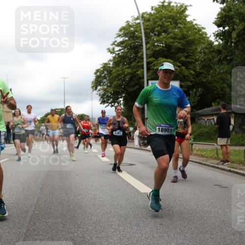 29.06.2025 - hella hamburg halbmarathon Yannick Fuchs http://msf.ph/oto/8238832 29.06.2025 10:47:15 20KM 1061, 1258, 1499, 1706, 1783, 2074, 2082, 2099, 2208, 2346, 2910, 3059, 3208, 3209, 3334, 3999, 4065, 4419, 4635, 4770, 5077, 5907, 6198, 6628, 6877, 7177, 7509, 7864, 8273, 8361, 8390, 8651, 9065, 9142, 9163, 9537, 10549, 10724, 10895, 11217, 11588, 11589, 11604, 11689, 11992, 12155, 12413, 12490, 12875, 12910, 13289, 14323, 15061, 15126, 15179, 15430, 15497, 15681, 15980, 16467, 16538, 16986, 18134, 18249, 18590, 18720, 18901, 19208, 19244 meine-sportfotos.de