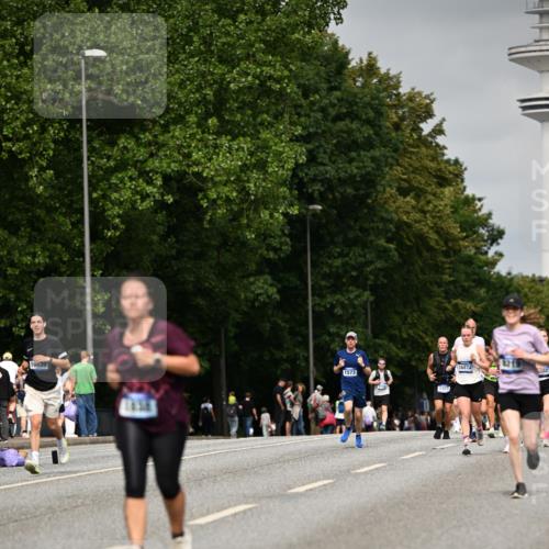 29.06.2025 - hella hamburg halbmarathon Dr. Thomas Lammeyer http://msf.ph/oto/8238876 29.06.2025 10:13:53 Kennedybrücke 1483, 1573, 1838, 3921, 5511, 7042, 7333, 7636, 7685, 8090, 8219, 8890, 9366, 9434, 9674, 9781, 9816, 10036, 10943, 11027, 11180 meine-sportfotos.de