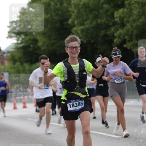 29.06.2025 - hella hamburg halbmarathon Jannik Wohlers http://msf.ph/oto/8238936 29.06.2025 10:29:19 Lombardsbrücke 1063, 1661, 1694, 2302, 2699, 3524, 4395, 4580, 5350, 7517, 7832, 8388, 9095, 9937, 10996, 11249, 11269, 11376, 11444, 11634, 12086, 12216, 12227, 13810, 15266, 16306, 17945, 18385 meine-sportfotos.de