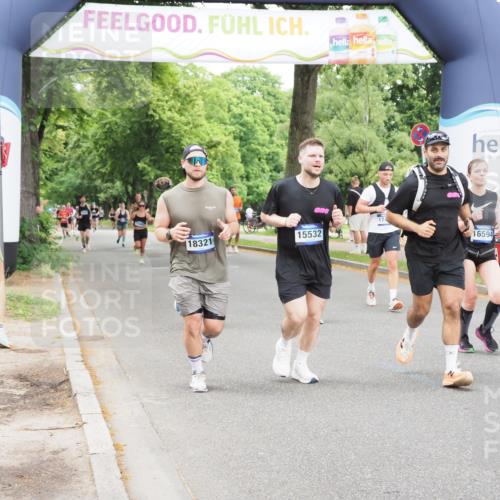 29.06.2025 - hella hamburg halbmarathon MichiJ http://msf.ph/oto/8239028 29.06.2025 10:50:19 Zwischen KM18-KM19 2424, 2685, 7290, 7453, 7717, 11208, 12315, 14493, 15532, 16478, 16594, 17441, 18321 meine-sportfotos.de