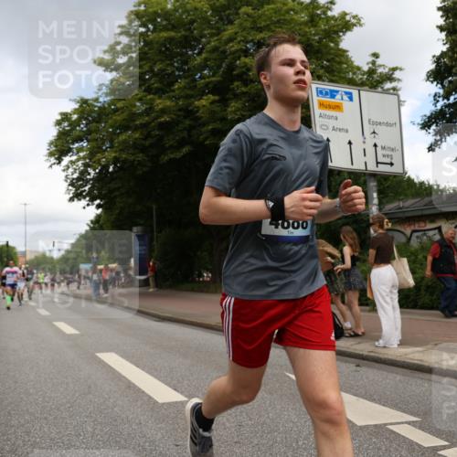 29.06.2025 - hella hamburg halbmarathon Yannick Fuchs http://msf.ph/oto/8239032 29.06.2025 10:34:41 20KM 1358, 1603, 1975, 2573, 2750, 2826, 3626, 4381, 4766, 4888, 5375, 5409, 5508, 5803, 6149, 6152, 6649, 7109, 7495, 7622, 8467, 8574, 8933, 9294, 10900, 11714, 11731, 12088, 12865, 14077, 14699, 14924, 15015, 15421, 15424, 15813, 15828, 16580, 16761, 17245, 17973, 18013, 18979 meine-sportfotos.de