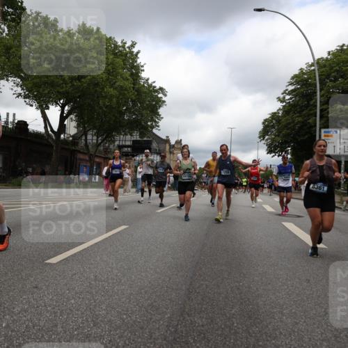 29.06.2025 - hella hamburg halbmarathon Yannick Fuchs http://msf.ph/oto/8239069 29.06.2025 10:47:16 20KM 1061, 1258, 1499, 1706, 1783, 2074, 2082, 2099, 2208, 2346, 2910, 3059, 3208, 3209, 3334, 3999, 4065, 4419, 4635, 4770, 5077, 5907, 6198, 6628, 6877, 7177, 7509, 7864, 8273, 8361, 8390, 8651, 9065, 9142, 9163, 9537, 10549, 10724, 10895, 11217, 11588, 11589, 11604, 11689, 11992, 12155, 12413, 12490, 12875, 12910, 13289, 13997, 14323, 15061, 15126, 15179, 15430, 15497, 15681, 16467, 16538, 16986, 18134, 18249, 18590, 18720, 18901, 19208, 19244 meine-sportfotos.de
