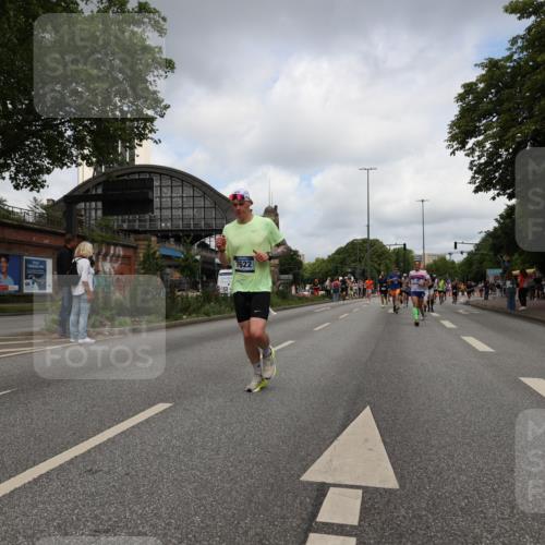 29.06.2025 - hella hamburg halbmarathon Yannick Fuchs http://msf.ph/oto/8239098 29.06.2025 10:34:42 20KM 1358, 1603, 1975, 2573, 2750, 2826, 3626, 4381, 4766, 4888, 5375, 5409, 5508, 5803, 6149, 6152, 6649, 7109, 7495, 7622, 8467, 8574, 8933, 9294, 10900, 11731, 12088, 12865, 14077, 14699, 14924, 15015, 15421, 15424, 15813, 15828, 16580, 16761, 17245, 17973, 18614, 18979 meine-sportfotos.de